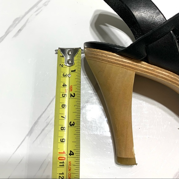 Michael Kors Black Leather Sandals US 7M - Picture 5 of 15